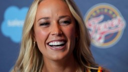 Sophie Cunningham Parties With Fever Fans, Hops On Bar To Sing Patriotic ”Courtesy of the Red, White & Blue’ Song