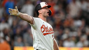 Pete-Alonso-reacts-during-a-review-against-the-Yankees