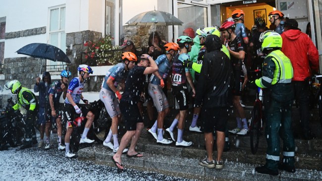 Cyclist enter French hotel during Vuelta a Espana
