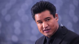 Mario Lopez Called Out For Posting Extremely Weird Sexualized AI Video Of His Niece Eating Hot Dogs