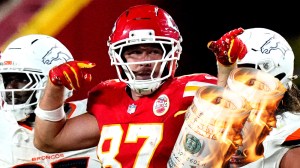 Kansas-City-Chiefs-tight-end-Travis-Kelce-reacts-after-a-catch