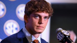 Arch Manning Keeps Answers Short, Doesn’t Joke While Speaking To The Media After Holly Rowe Controversy