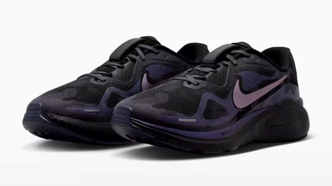 Nike Structure 26 Road Running Shoes