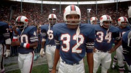 Buffalo Bills Fans Protest O.J. Simpson’s Exclusion From Wall Of Fame At New Highmark Stadium