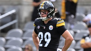 Pittsburgh-Steelers-running-back-Eli-Heidenreich