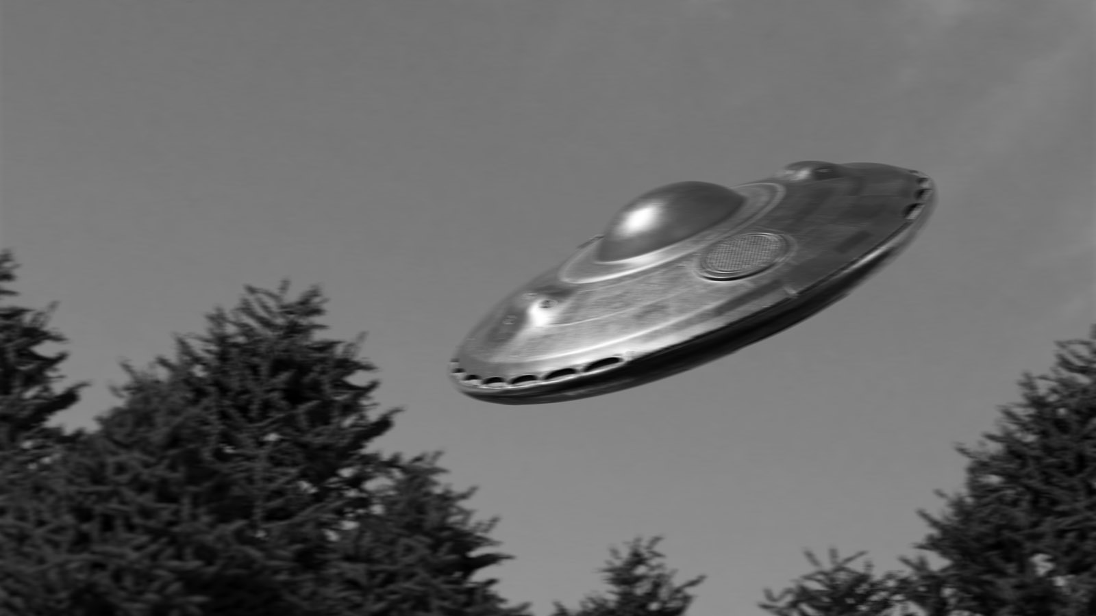 Government UFO Whistleblower Claims He Knows 'For A Fact' The US Has Recovered Non-Human Craft