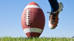 California High School Kicker Might Be The Tallest Player In The Nation