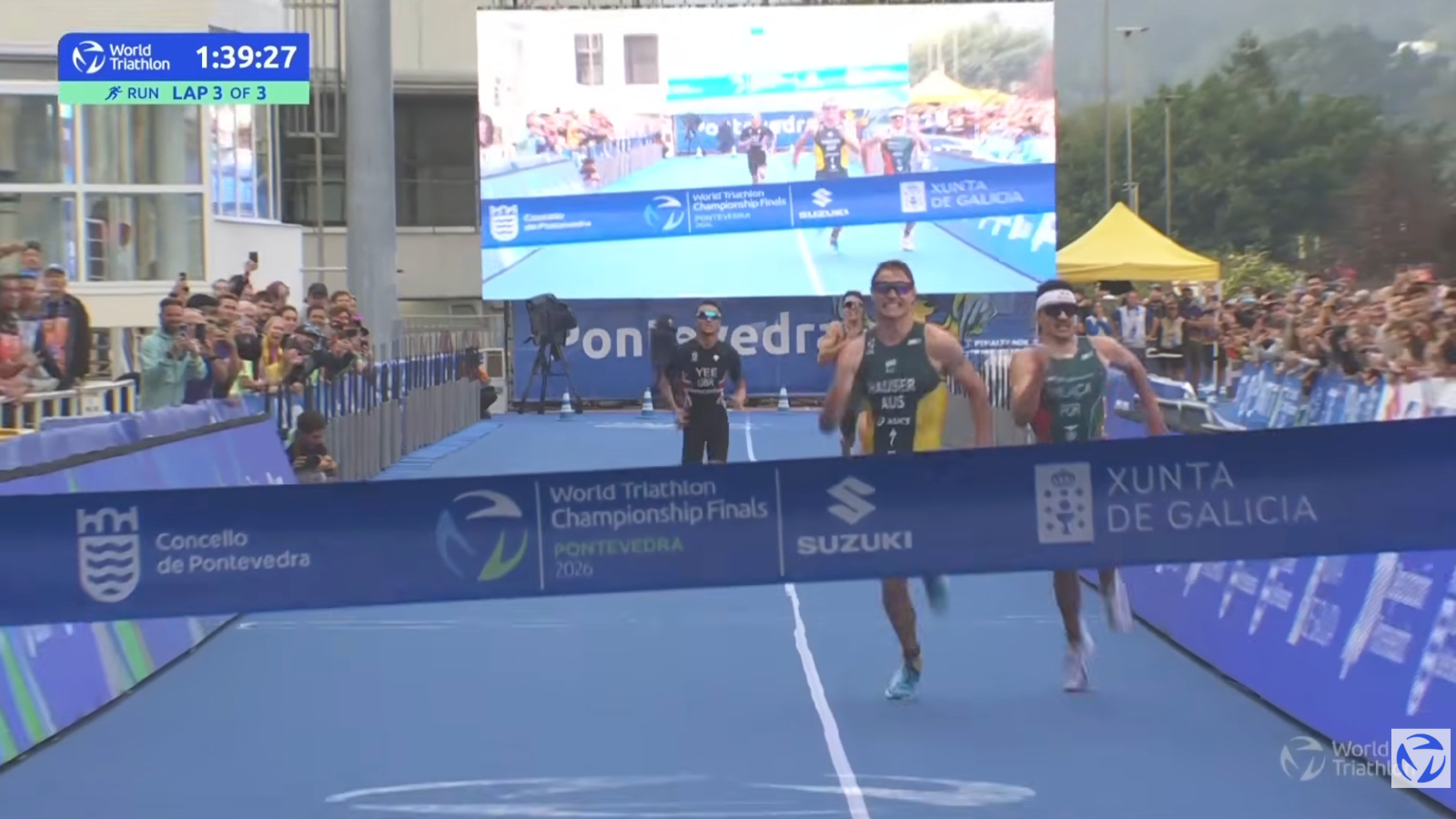 controversial world triathlon finish between Matthew Hauser and Vasco Vilaca