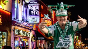 New York Jets Fans Takeover Nashville Lower Broadway Tennessee Titans