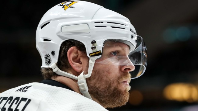Penguins forward Phil Kessel
