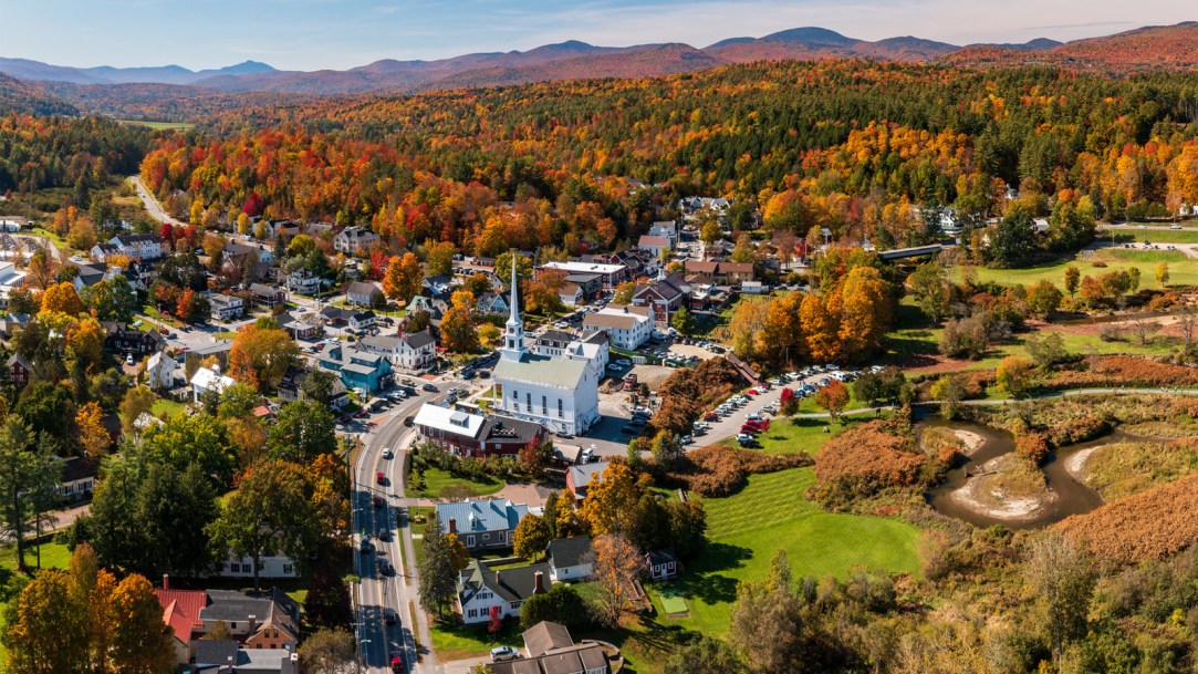 Aerial-view-of-the-town-of-Stowe-Vermont