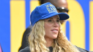 Kelly-Stafford-before-the-game