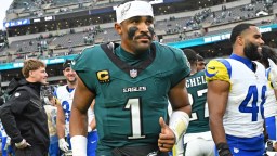 Doctors React To Jalen Hurts’ Medical Emergency & Eagles’ Medical Staff Telling Hurts Not To Sleep For 36 Hours Before He Played Game With Blood Clot