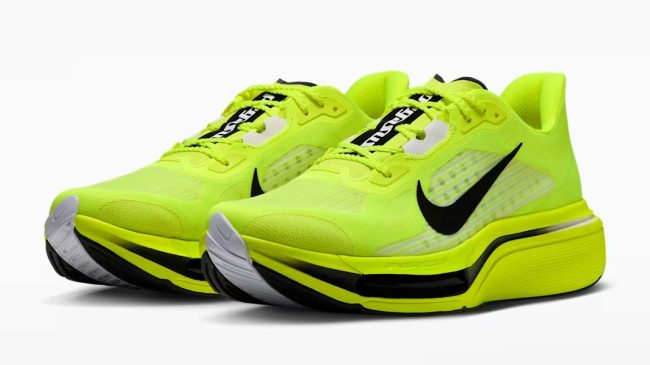 Nike Pegasus Plus 2 Road Running Shoes