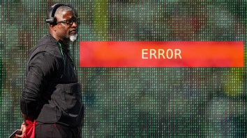 New York Jets Livestream Mysteriously Cut Out During Aaron Glenn’s Explanation For Viral Halftime Interview