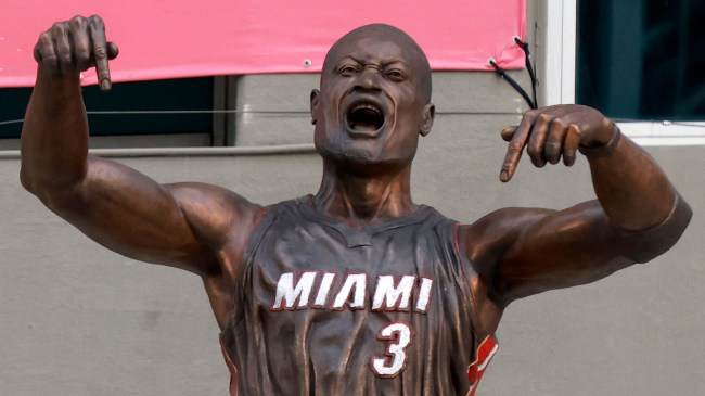Dwyane Wade statue