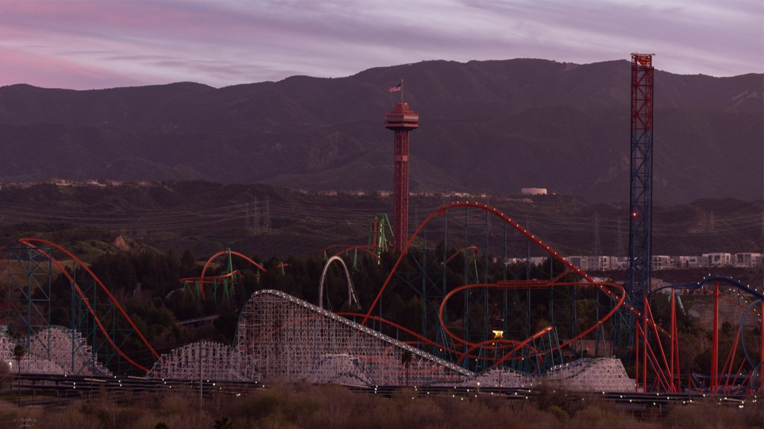 roller-coasters-and-rides-of-Six-Flags-Magic-Mountain
