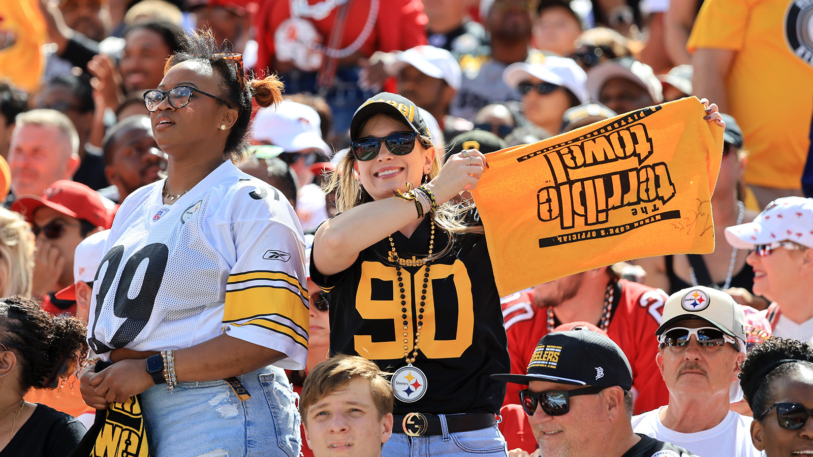 Tampa Bay Buccaneers Played A True Road Game At Home Because Pittsburgh Steelers Fans Completely Took Over Tampa Bay Buccaneers Played A True Road Game At Home Because Pittsburgh Steelers Fans Completely Took Over