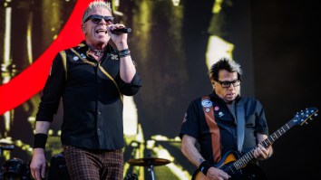 The Offspring Guitarist Announces ‘Sudden And Fairly Serious Health Issue’ Forcing Him To Step Away